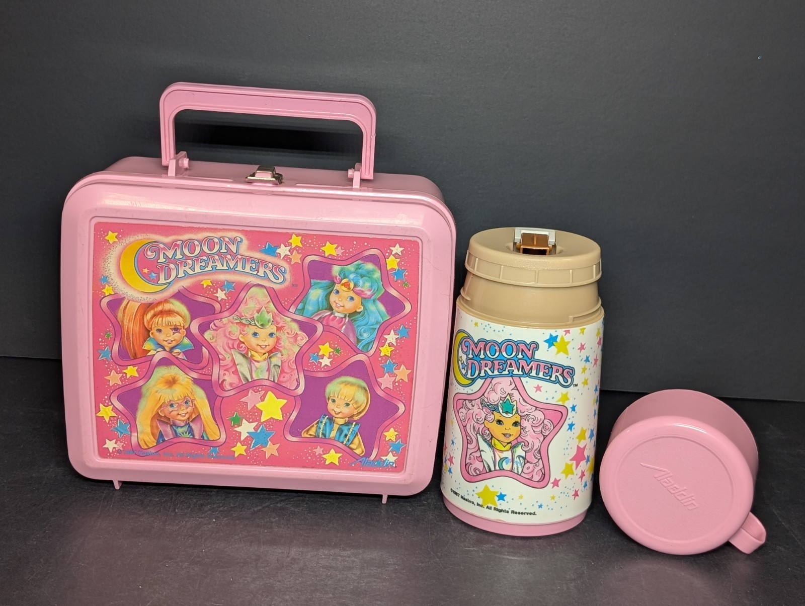 VINTAGE MOON DREAMERS HASBRO 1987 PINK PLASTIC LUNCHBOX WITH THERMOS  MINT COND.