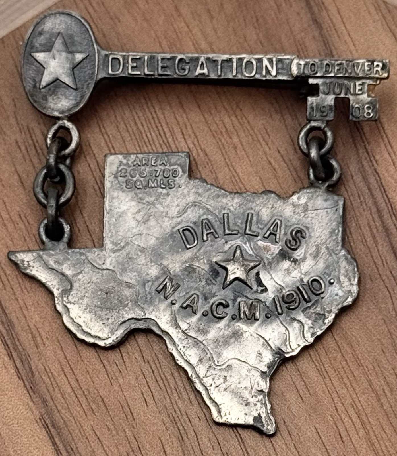 Antique Delegation To Denver 1908 Texas 1910 Whitehead & Hoag Co Pin
