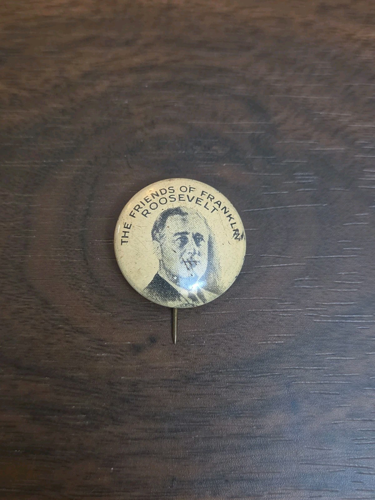 1936 Franklin D. Roosevelt FRIENDS OF FDR campaign pin pinback button president