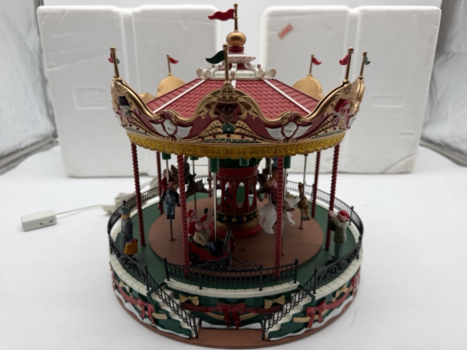 2013 Lemax Santa Carousel 34682 Christmas Village Sights - Working