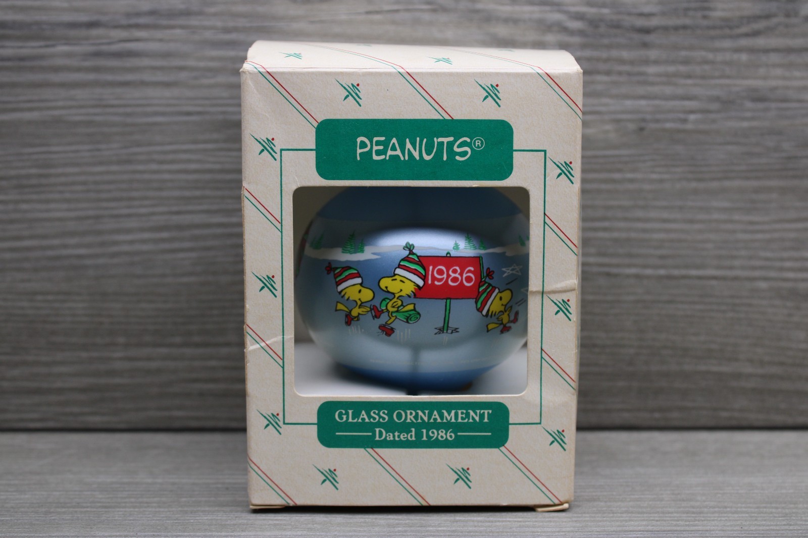Vintage 1986 Hallmark Peanuts Glass Ornament Snoopy Woodstock Dated QX276-6 Box