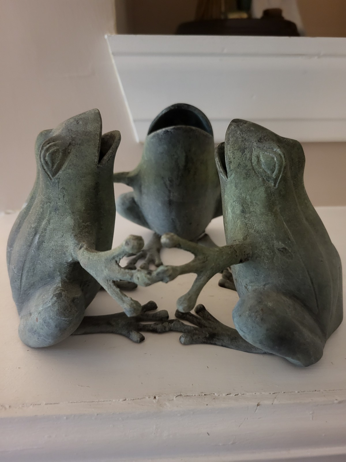 Vintage Patina Metal 3 Frogs Tiads Statue V– Garden Decor Indoor Outdoor Singing