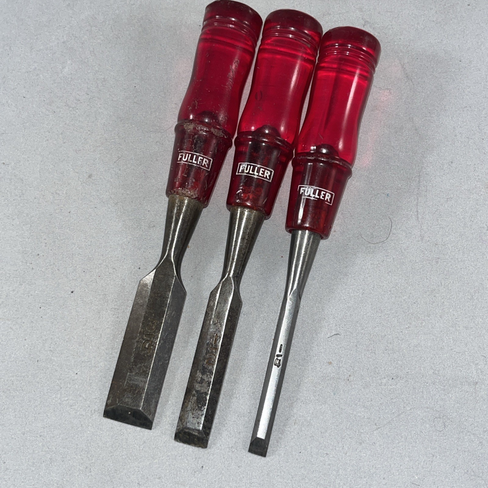 Vintage 3-Piece Fuller Red Handle Chisel Set - 1/4”, 1/2”, & 3/4” Vintage 3-Piece Fuller Red Handle Chisel Set - 1/4”, 1/2”, & 3/4”