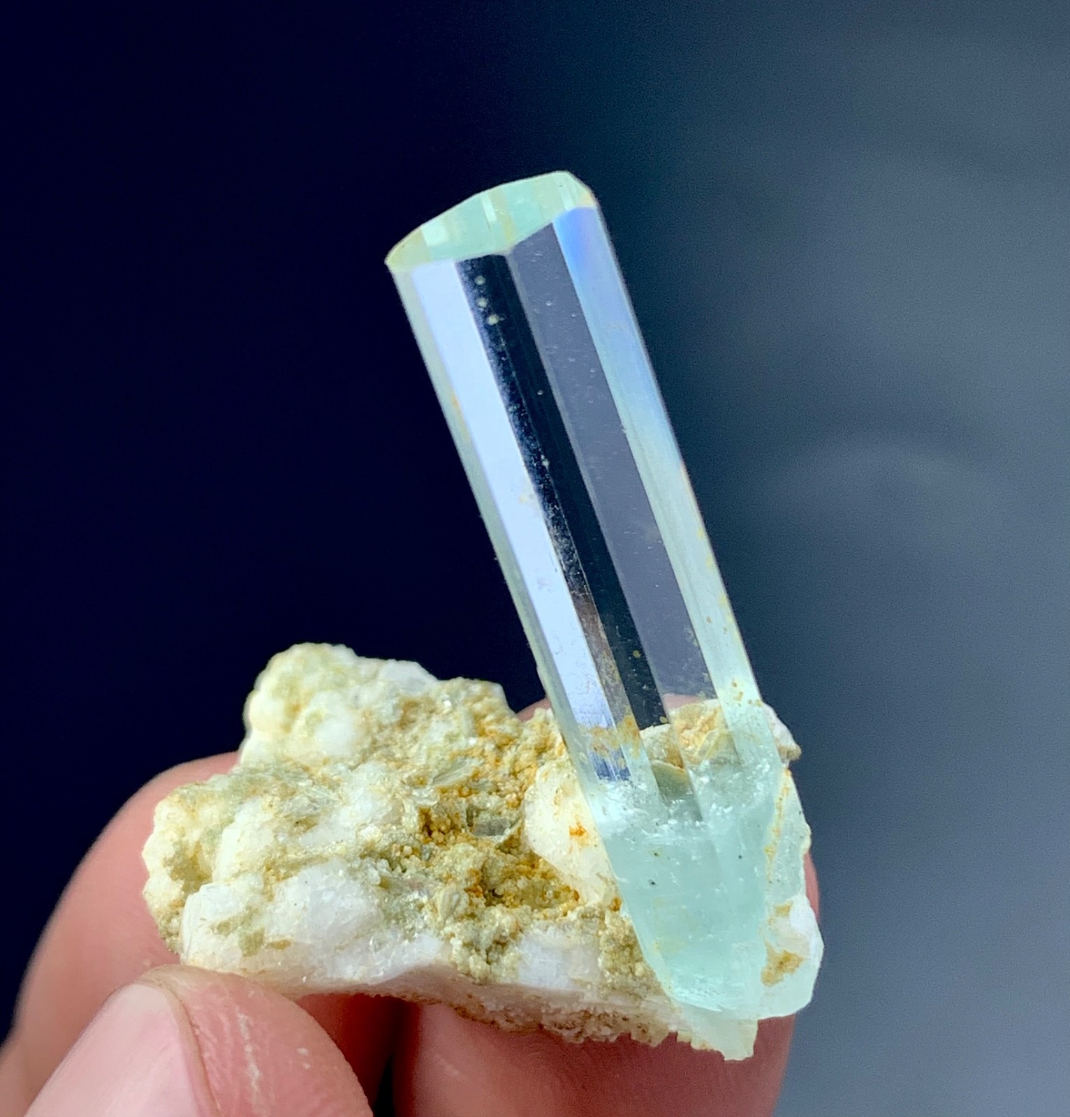 31 Carat Beautiful Aquamarine Crystal specimen from Skardu, Pakistan