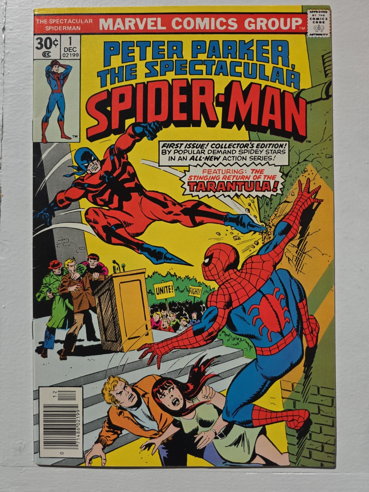  Peter Parker, The Spectacular Spider-Man #1 (Marvel, Dec 1976) 1st Issue 