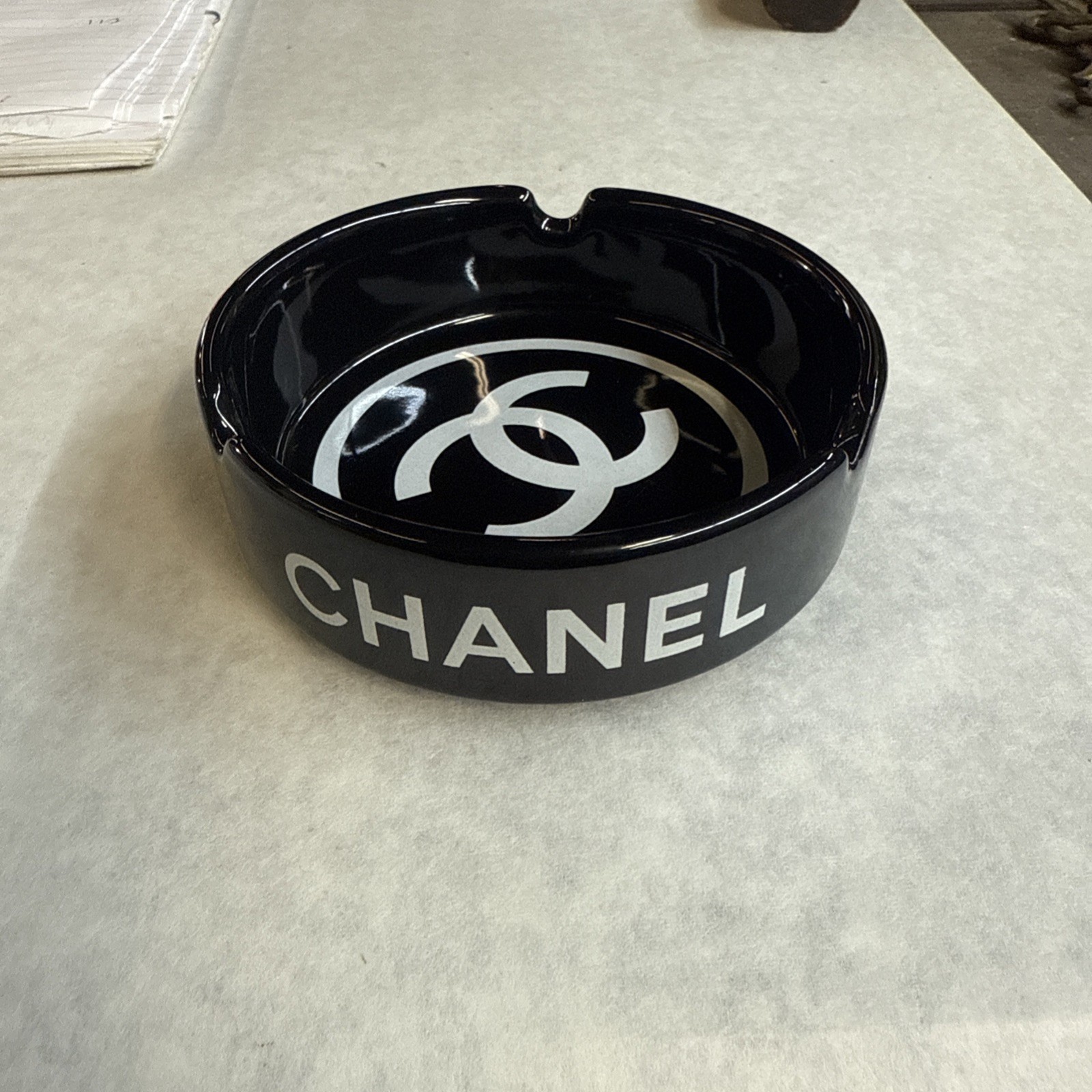 Chanel Ashtray Cc Ceramic Black And White 4 In