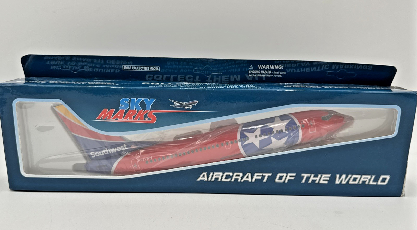 Skymarks SKR949 Southwest 737-700 Tennessee One Desk Top 1/130 Model Airplane