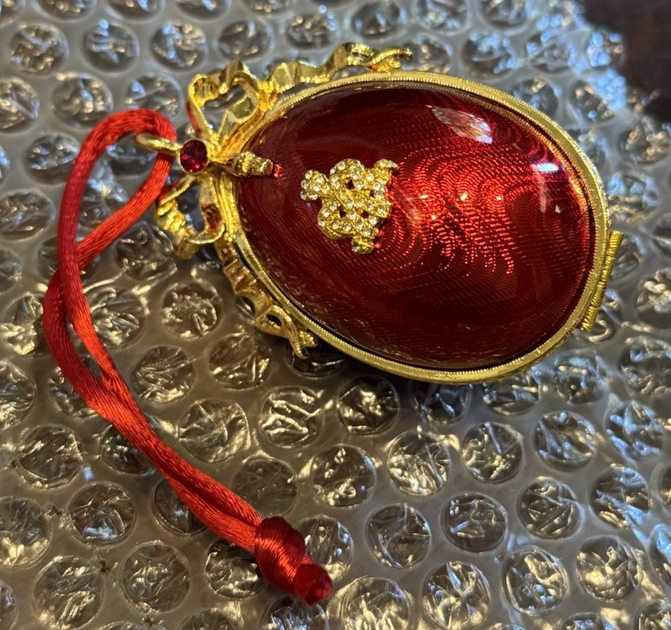 Faberge Imperial Collecion Red Enamel Guilloche Swarovski Crystal Egg Ornament Faberge Imperial Collecion Red Enamel Guilloche Swarovski Crystal Egg Ornament