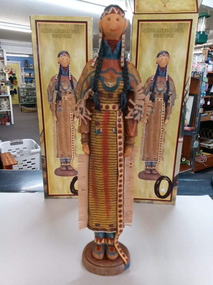 Vintage American Indian Collection Native American Sculpture Multicolor
