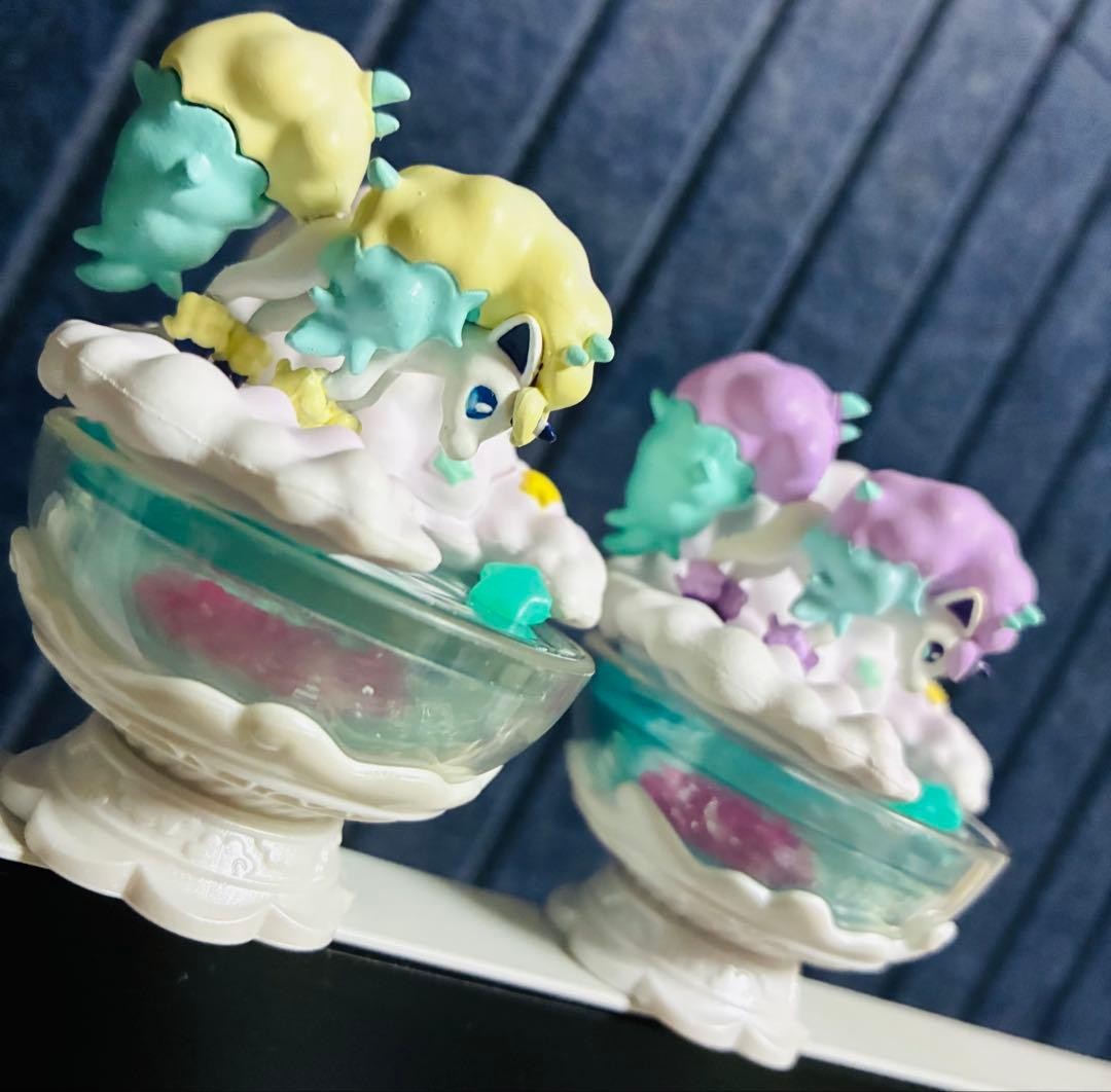 Pokemon Galarian Ponyta Figure Set 2 Pieces Regular and Shiny Collectible 15+