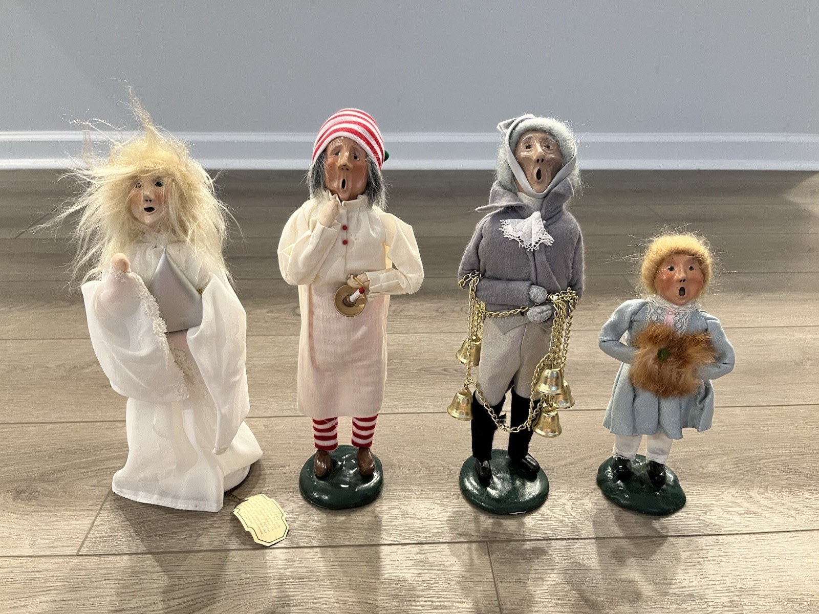 Lot of 4 Byers Choice Carolers 1987 Spirit Past Ghost Christmas Scrooge Marley’s