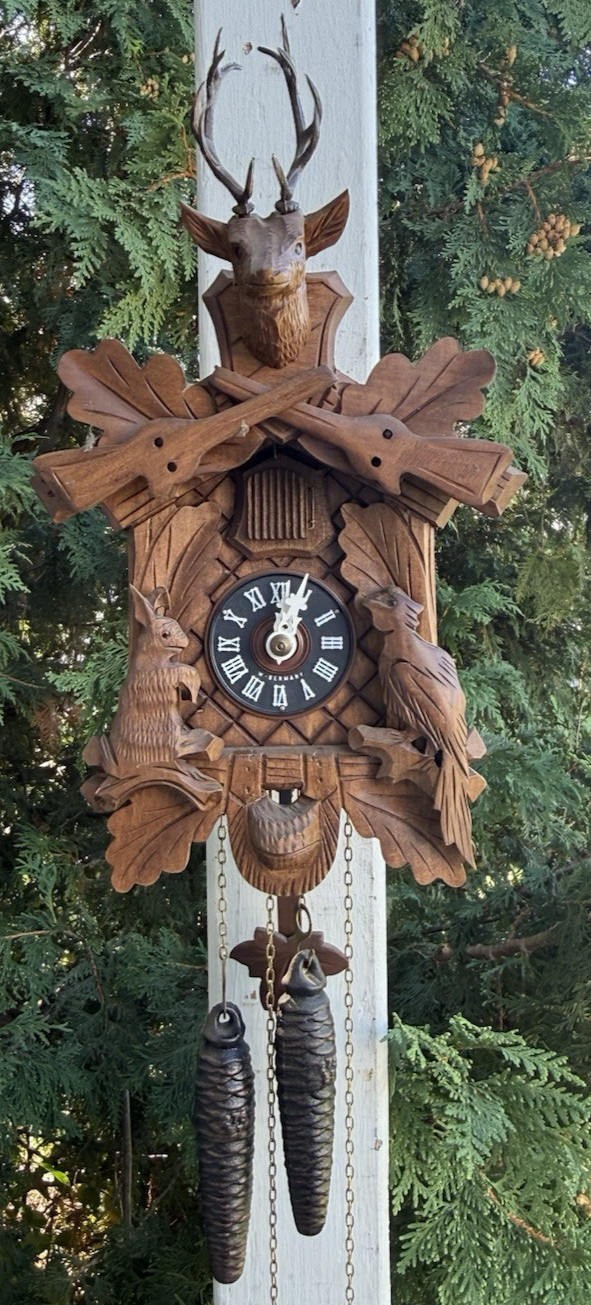 Hubert Herr German Hunter Cuckoo Clock - SEE VIDEO - SERVICED - ALL ORIGINAL