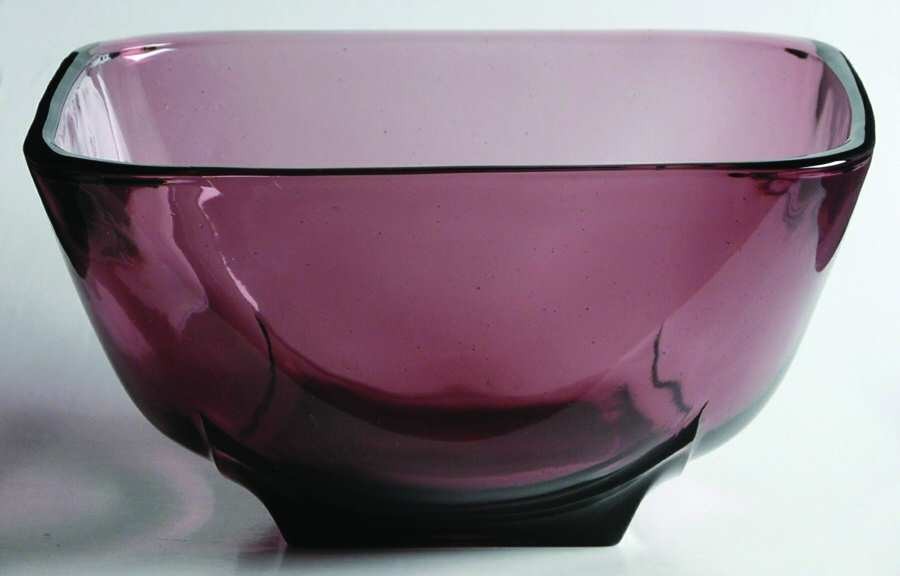 Hazel-Atlas Moroccan Amethyst Square Bowl 5\
