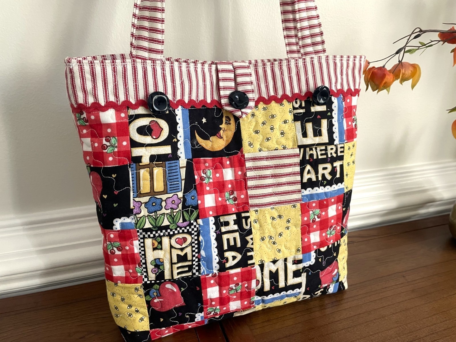 NEW PATCHWORK QUILTED SHOULDER BAG made w/ MARY ENGELBREIT fabric VTG Buttons~*