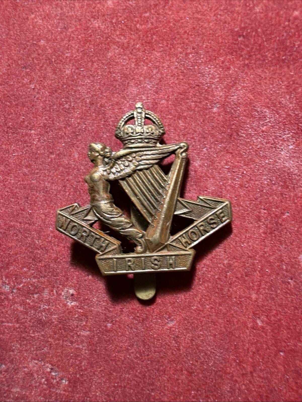WW1 North Irish Horse Original Cap Badge