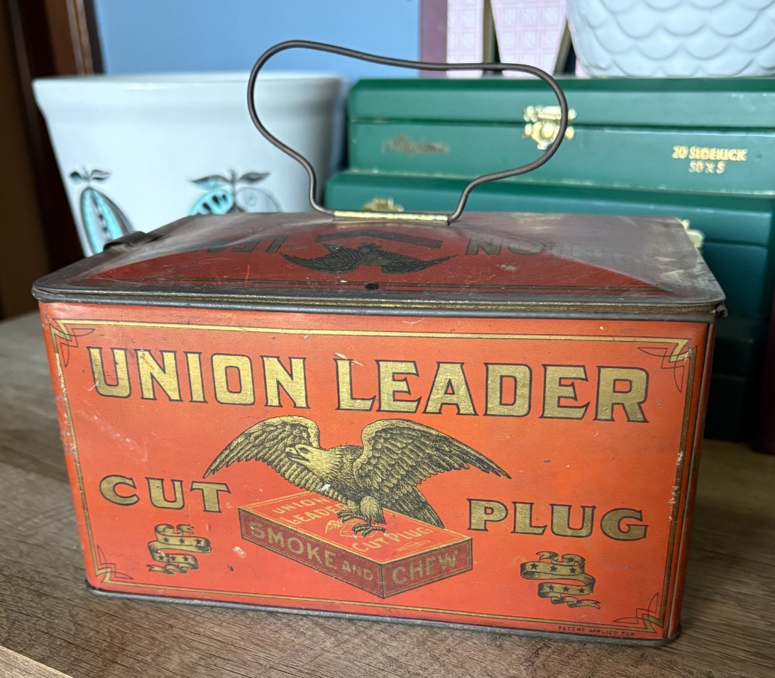 Rare 1910 Union Leader Red Gold Litho Lunch Pail Cut Plug Tobacco Tin