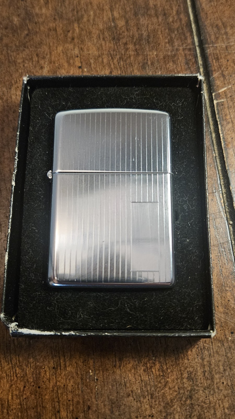 Zippo No. 200 Brushed Finish Lighter w/ Original Box 1976 Zippo No. 200 Brushed Finish Lighter w/ Original Box 1976