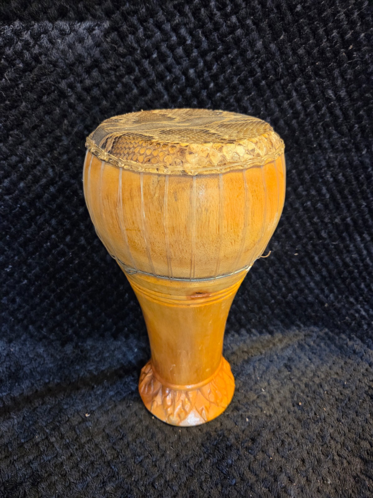 Vintage traditional goblet-shaped drum Cambodian thon Snakeskin Vintage traditional goblet-shaped drum Cambodian thon Snakeskin