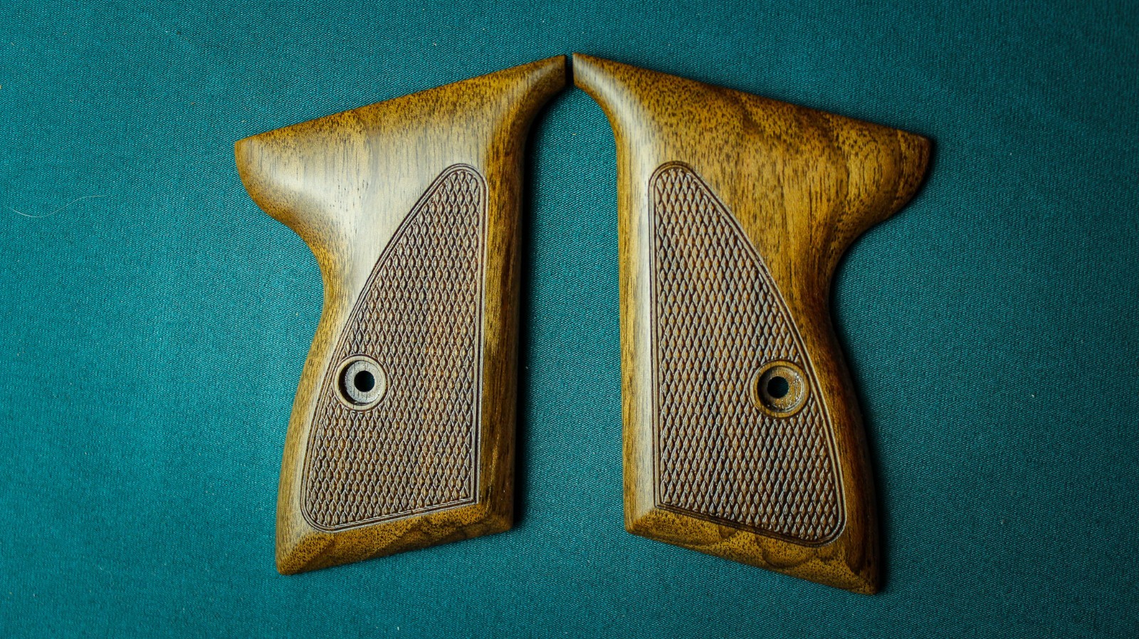 Grips for Mauser HSC - Walnut wood - Fully handmade - Authentic