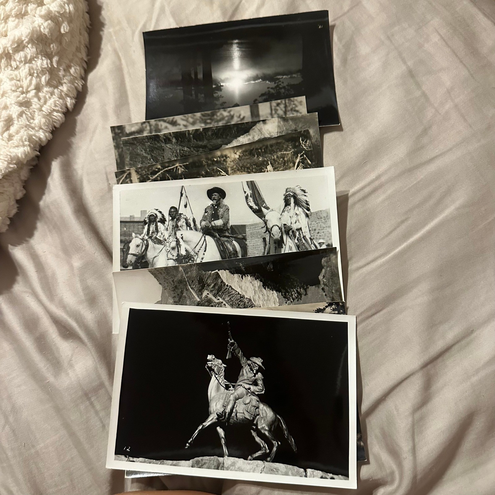 Vintage F.J. Hiscock Cody Wyoming Yellowstone Park Souvenir Photos Buffalo Bill