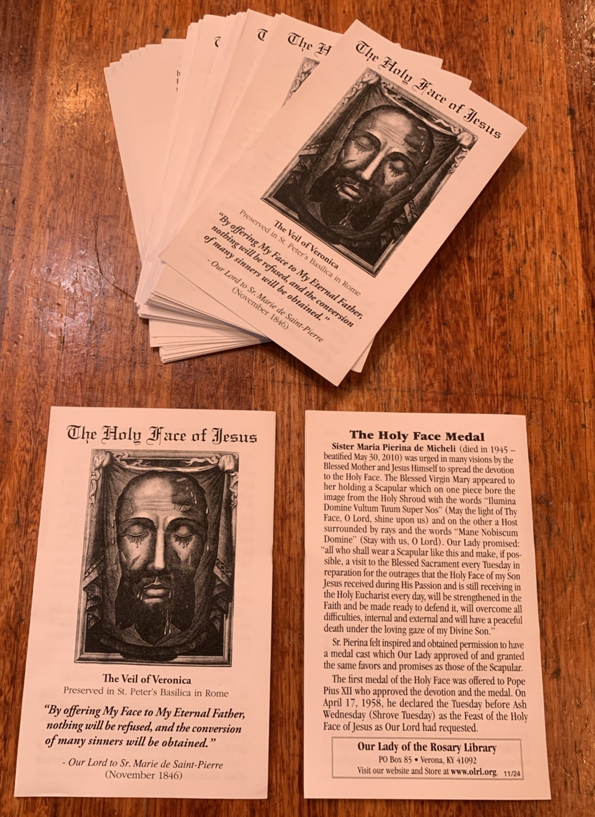 Lot of 100 Traditional Catholic Prayer Card Leaflet Holy Face of Jesus