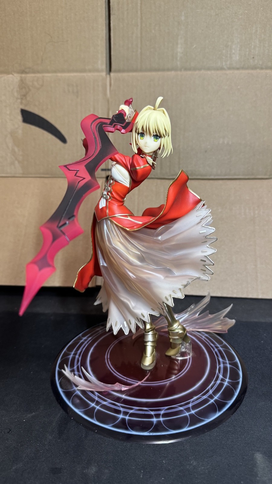 Fate/EXTRA Saber Extra 1/7 Scale Figure (Good Smile Company) Fate/EXTRA Saber Extra 1/7 Scale Figure (Good Smile Company)