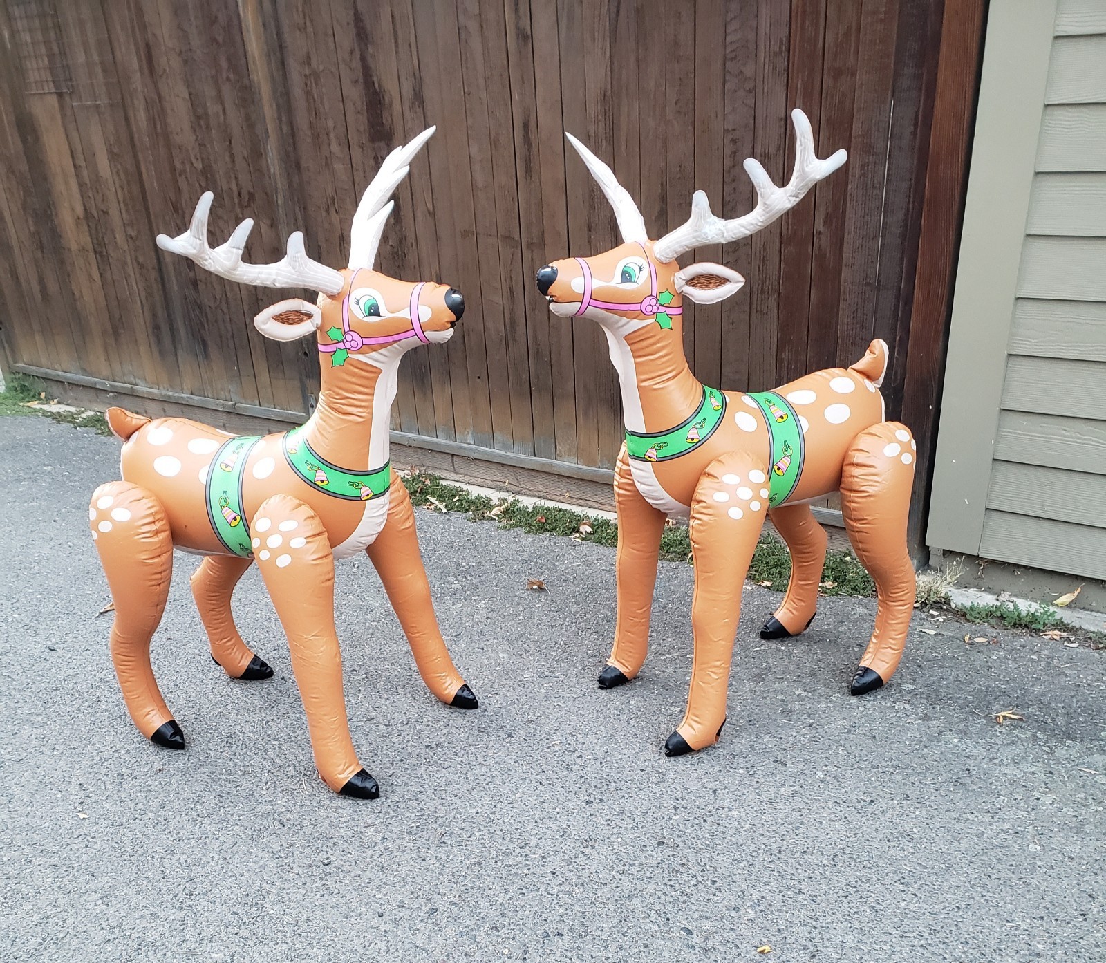 2 Vtg 1989 Intex Santa’s Reindeer Inflatable 43” Christmas Yard Decor/ TESTED