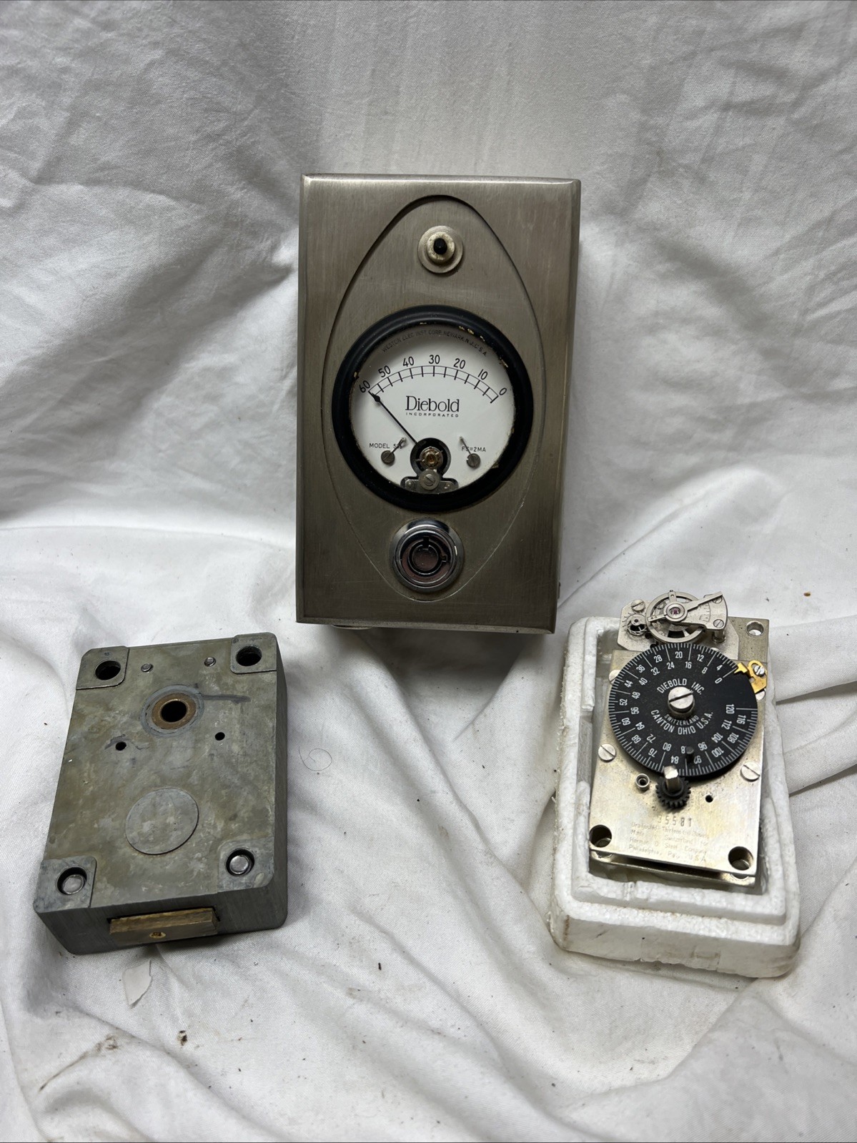 VINTAGE DIEBOLD Lock Lot 13 JEWEL VAULT TIMER, Meter, & Lock Mechanism