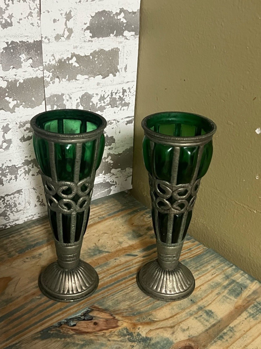 Vintage emerald green vase insert housed in ornate pewter metal-wire/caged Frame
