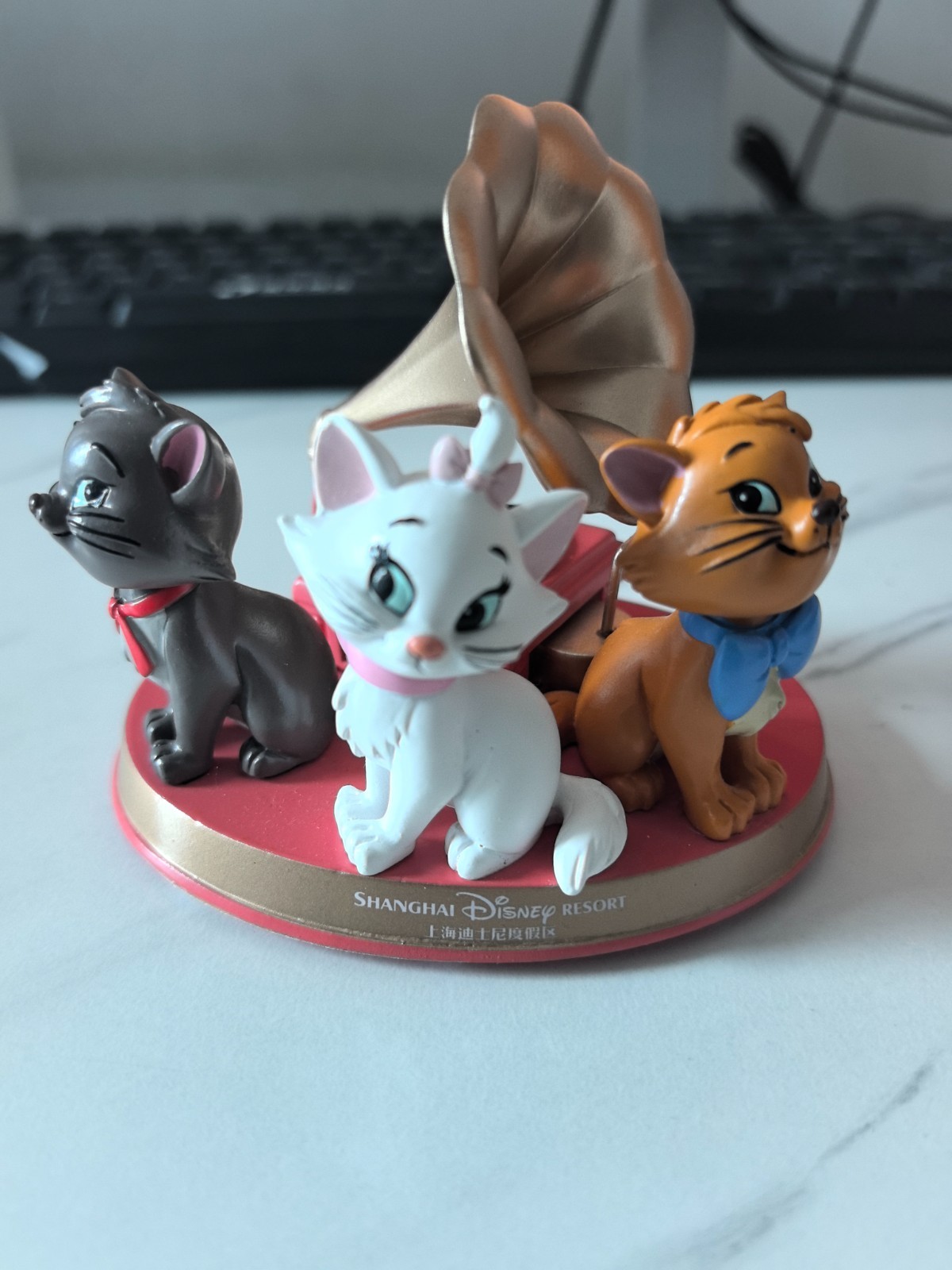 Shanghai Disney The Aristocats Gramophone Figurine Collectible Home Decor Gift