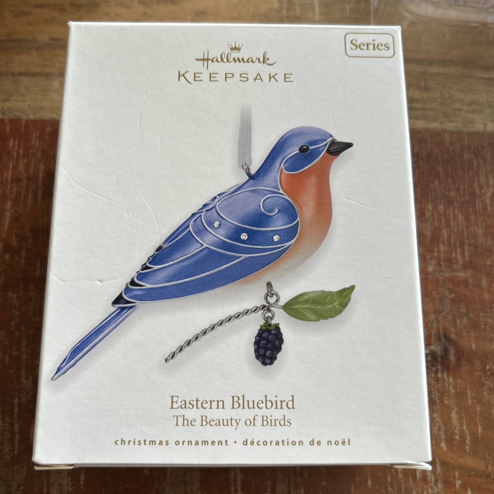 Hallmark Eastern Bluebird Ornament The Beauty of Birds 2010 NIB Hallmark Eastern Bluebird Ornament The Beauty of Birds 2010 NIB