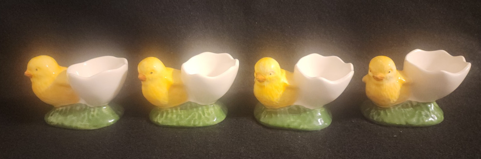 Great Vintage Bordallo Pinheiro Egg Cups Eggshell with Whole Chick, Set of 4
