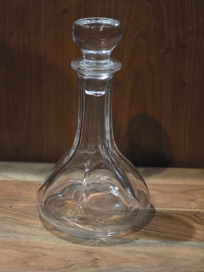 Vintage Cristal D\'Arques-Durand Rambouillet Glass Decanter with Stopper 10 in. Vintage Cristal D\'Arques-Durand Rambouillet Glass Decanter with Stopper 10 in.
