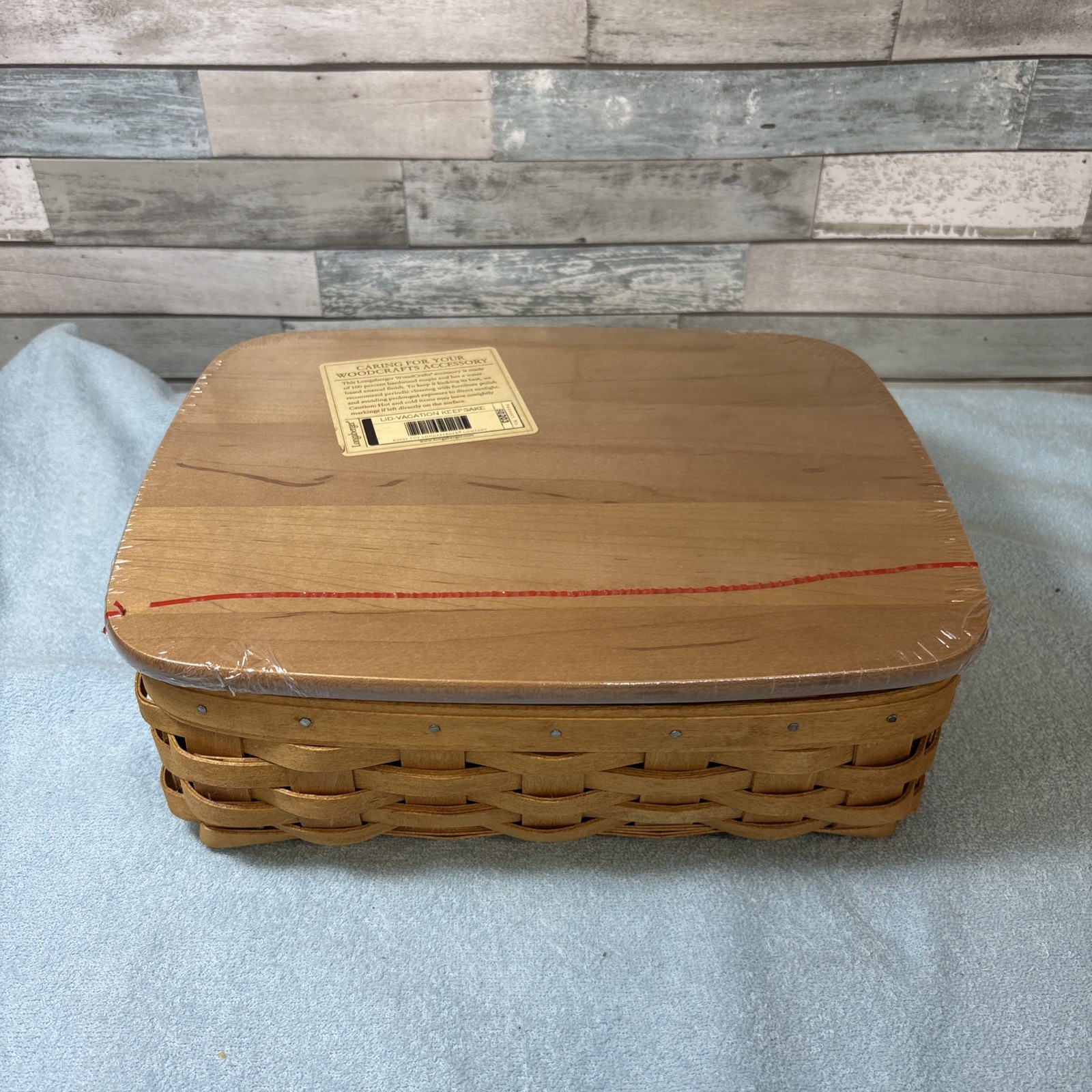 Longaberger 2003 Vacation Keepsake Basket w/ New Lid 