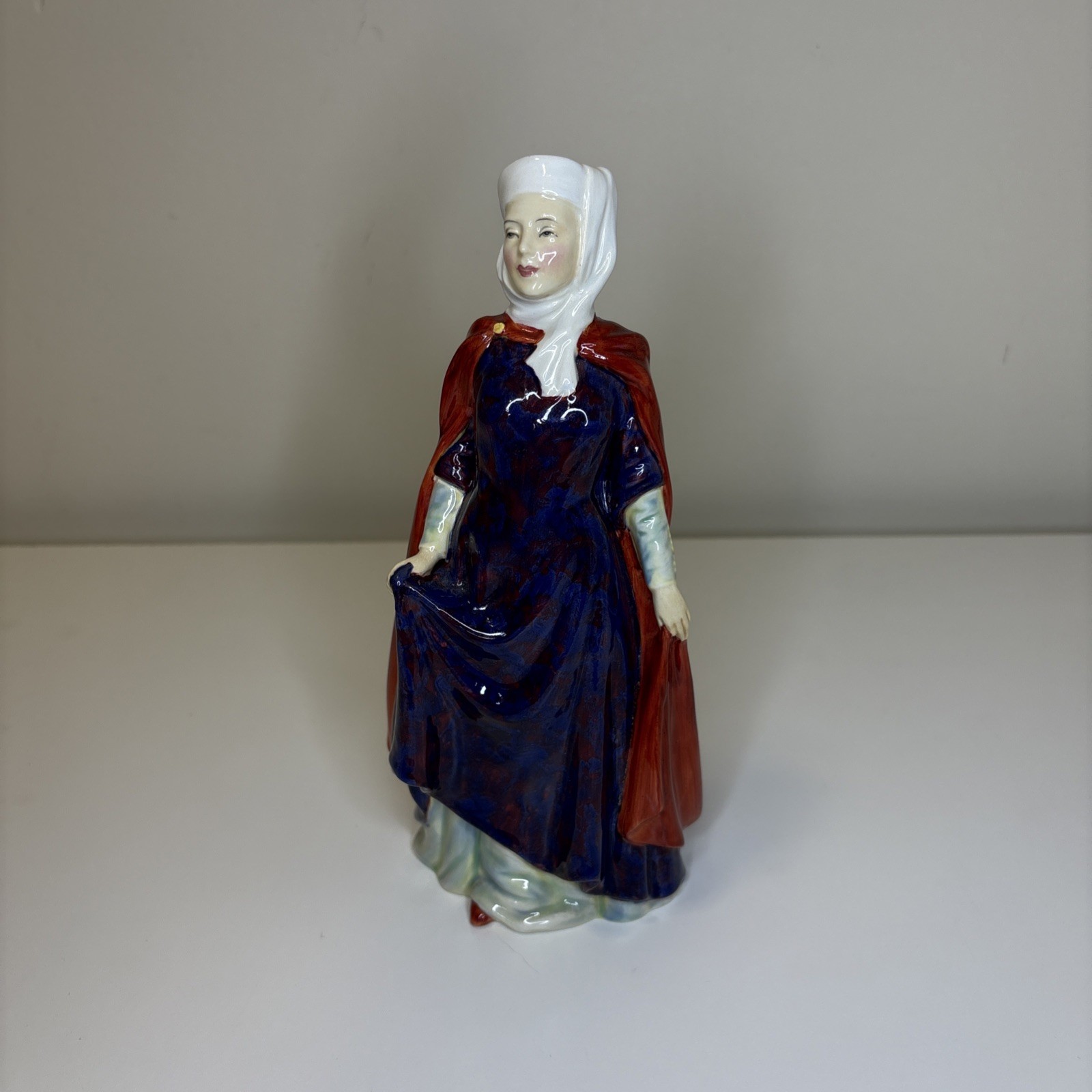 Rare Vintage Royal Doulton Eleanor of Provence HN2009 English History Figurine Rare Vintage Royal Doulton Eleanor of Provence HN2009 English History Figurine