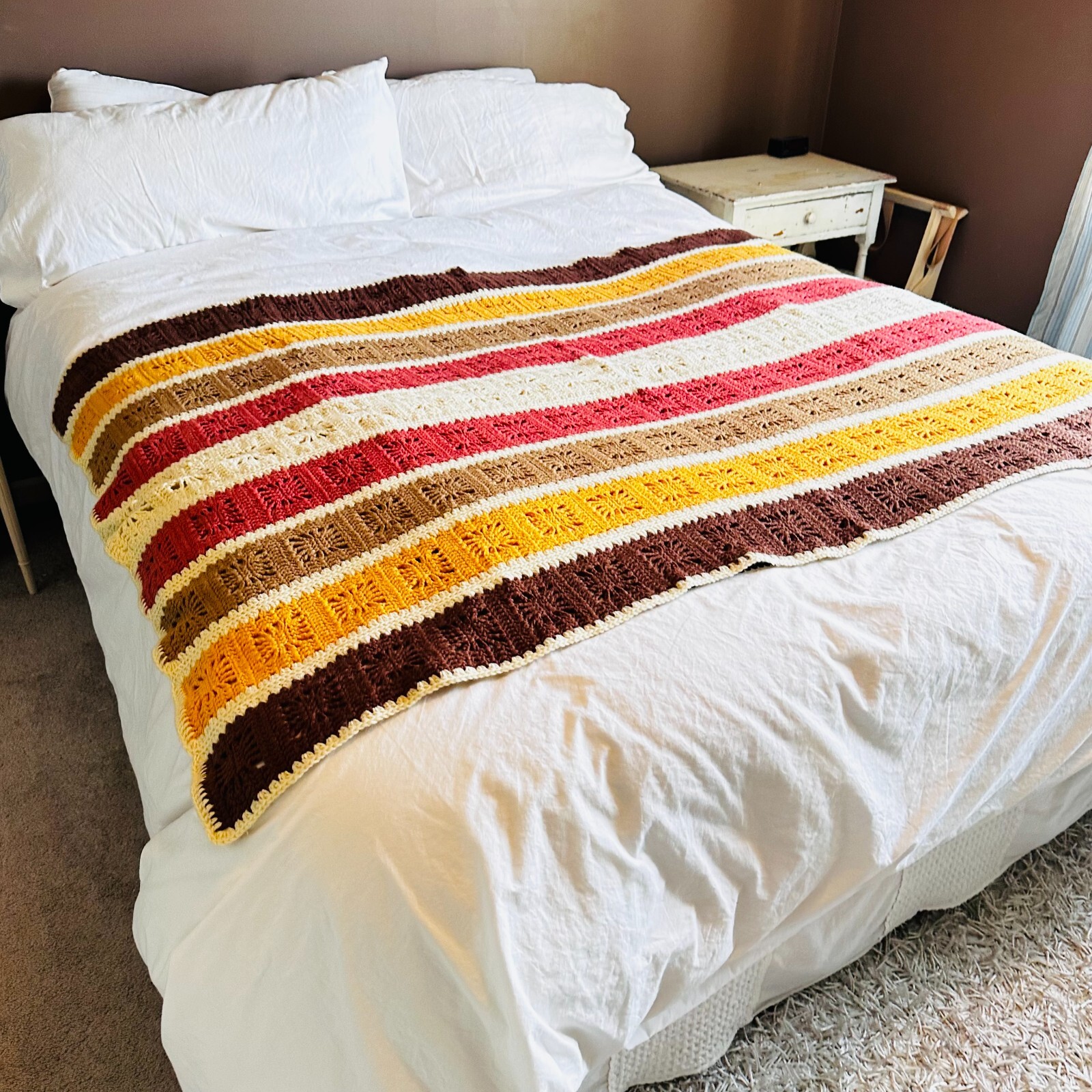 Vtg mcm Handmade Crochet Afghan Blanket granny cottage core farmhouse 75\