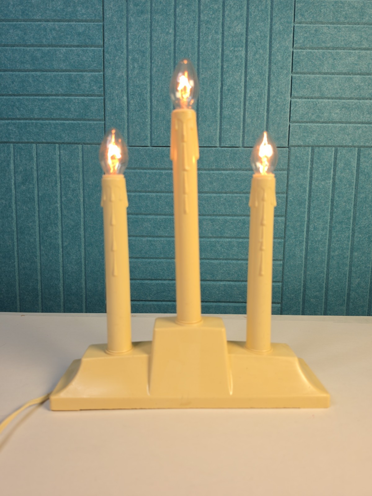 3 LIGHT ELECTRIC CANDELABRA CANDOLIER CHRISTMAS WORKS Vintage Drip Candle