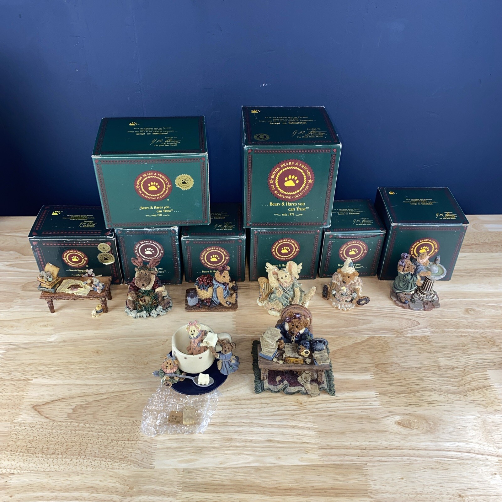 Boyds The Bearstone Collection FIXIN’ TEA FOR THREE Figurine Plus 7 More Lot