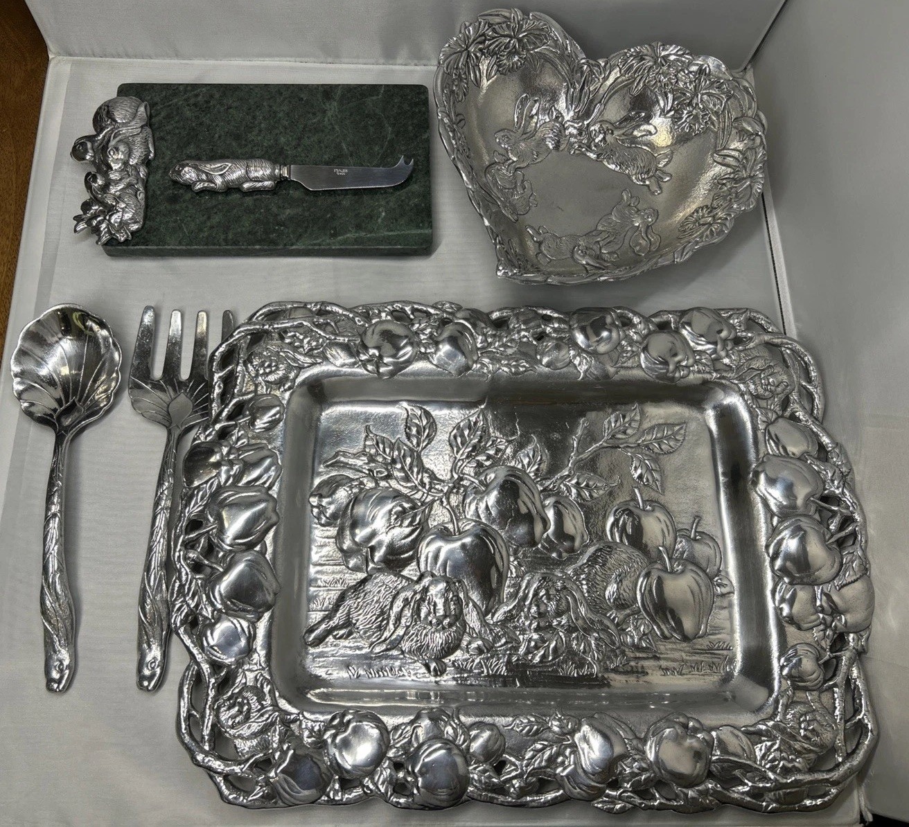 Vintage 1993 Arthur Court Pewter Apple Rabbit Tray Bowl Cheese Board Full Set
