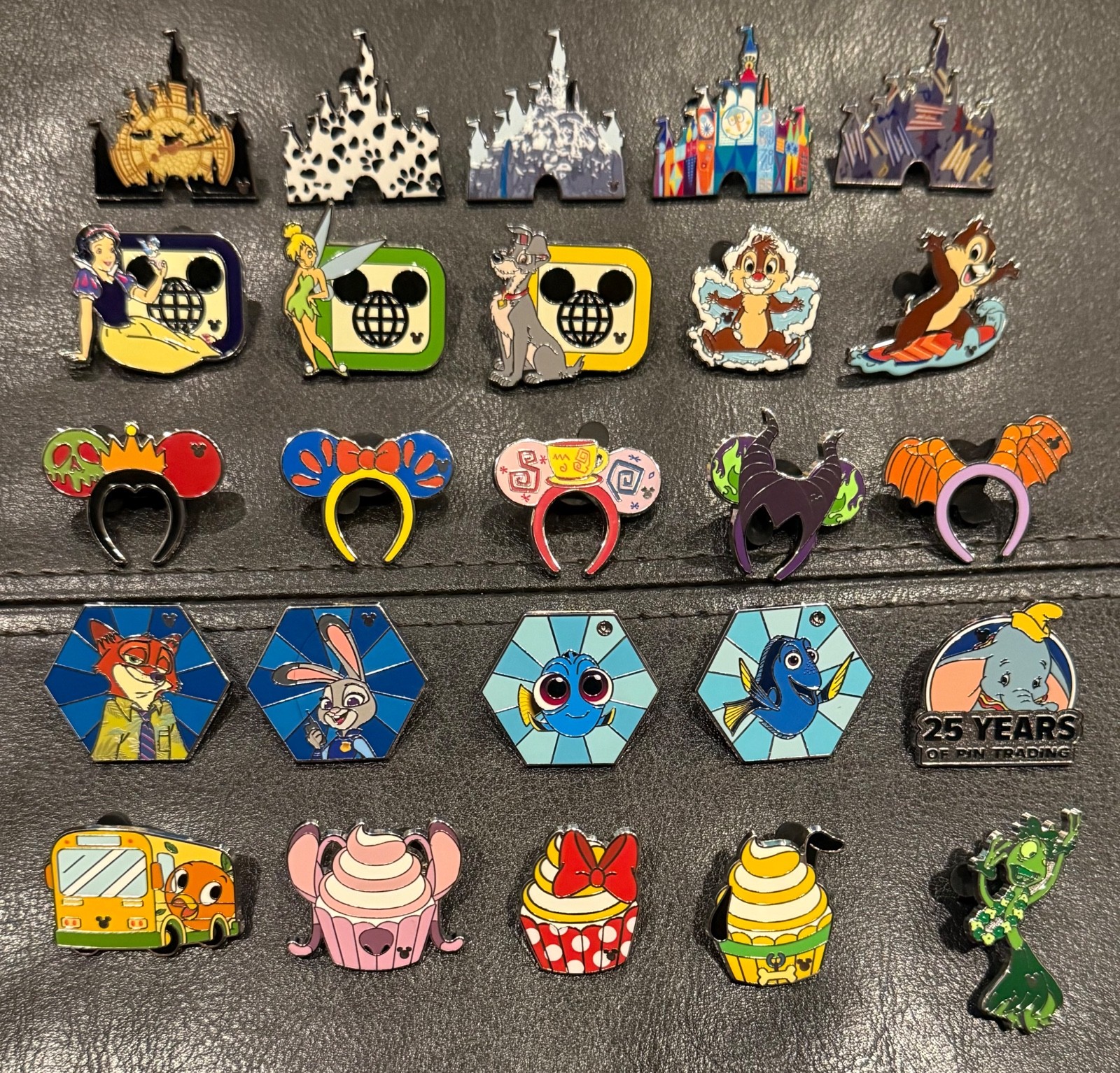 Lot of 25 Authentic Disney Parks Trading Pins- Mix of WDW and DL Pins
