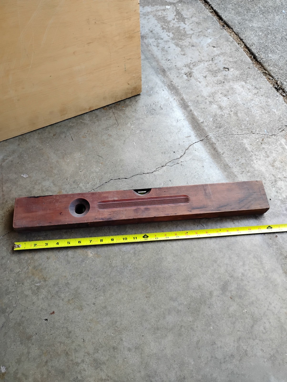 Vintage E. C. Simmons Hardware KEEN KUTTER 24” Wood Level KKO