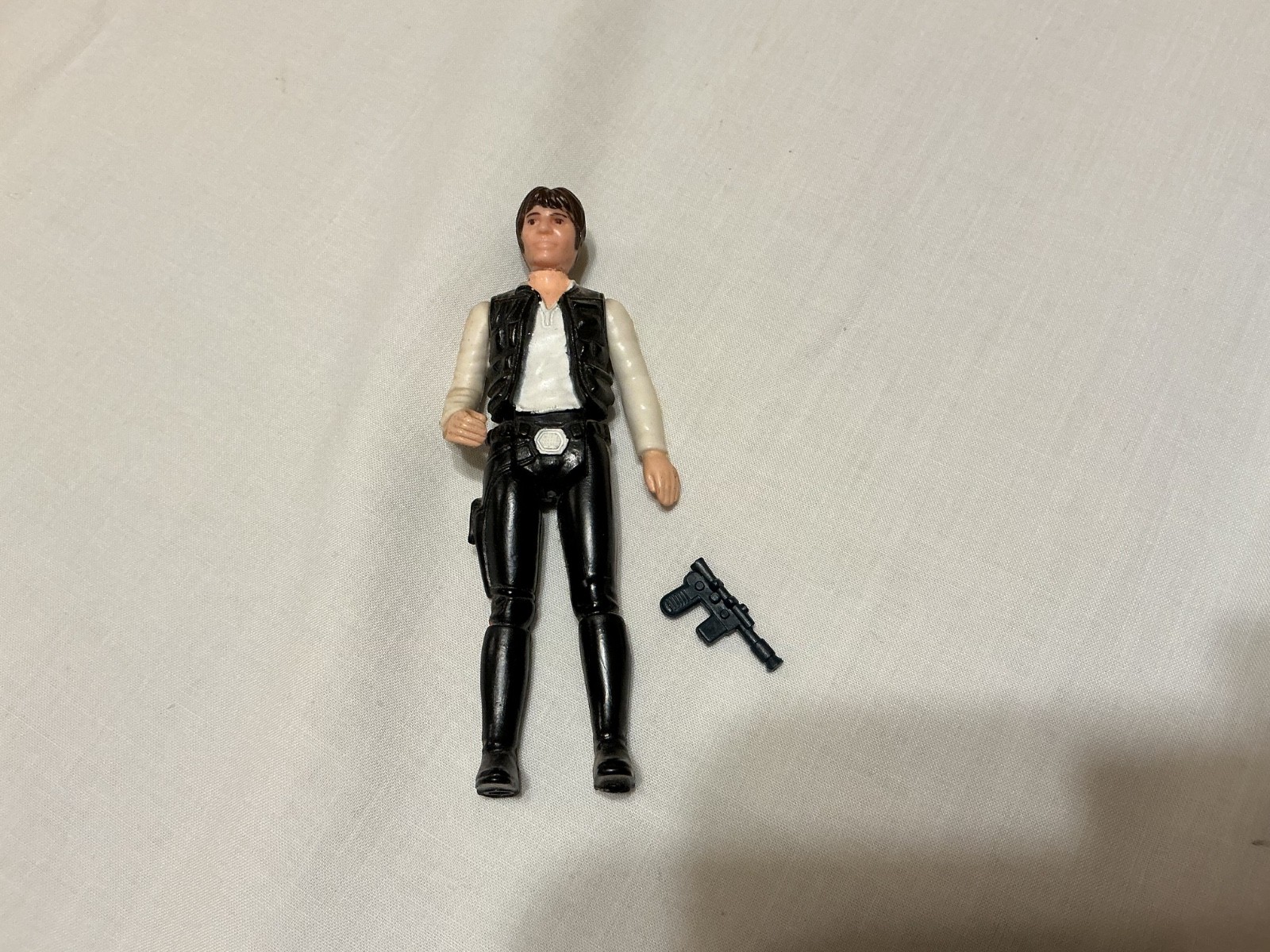 Vintage 1977 Star Wars Action Figure HAN SOLO w/weapon        (SW35)