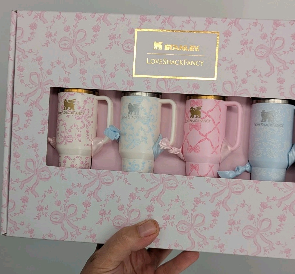 New Stanley 1913 x LoveShackFancy Holiday Quencher ProTour Ornament Set 2025 New Stanley 1913 x LoveShackFancy Holiday Quencher ProTour Ornament Set 2025