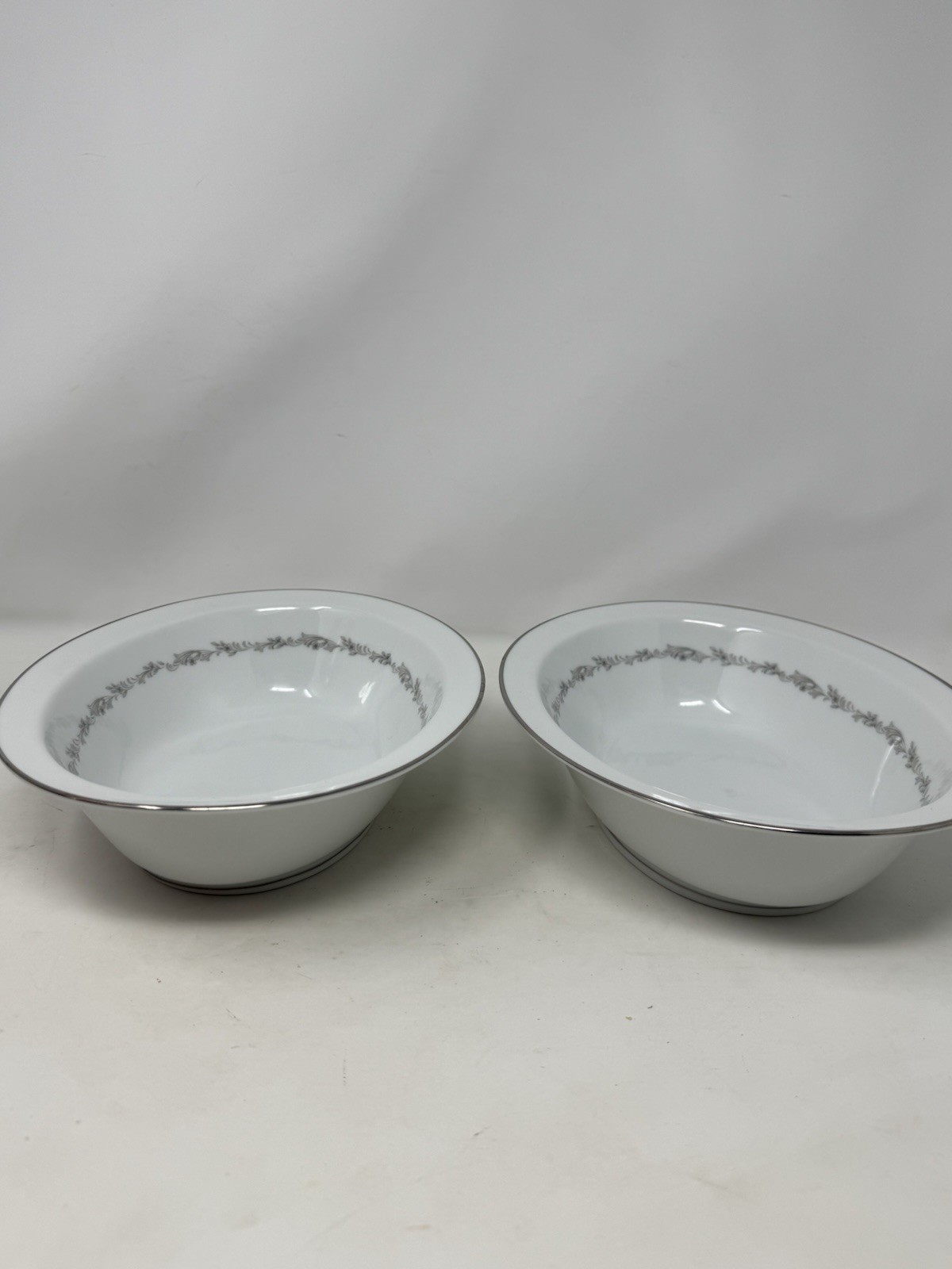 2 Vintage NORITAKE Crestmont 6013 Oval  10 in Vegetable Bowls  Made In Japan EUC