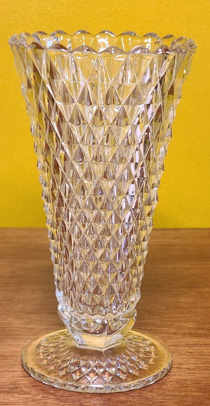 Vintage Indiana Glass Diamond Point Footed Trumpet Vase 8