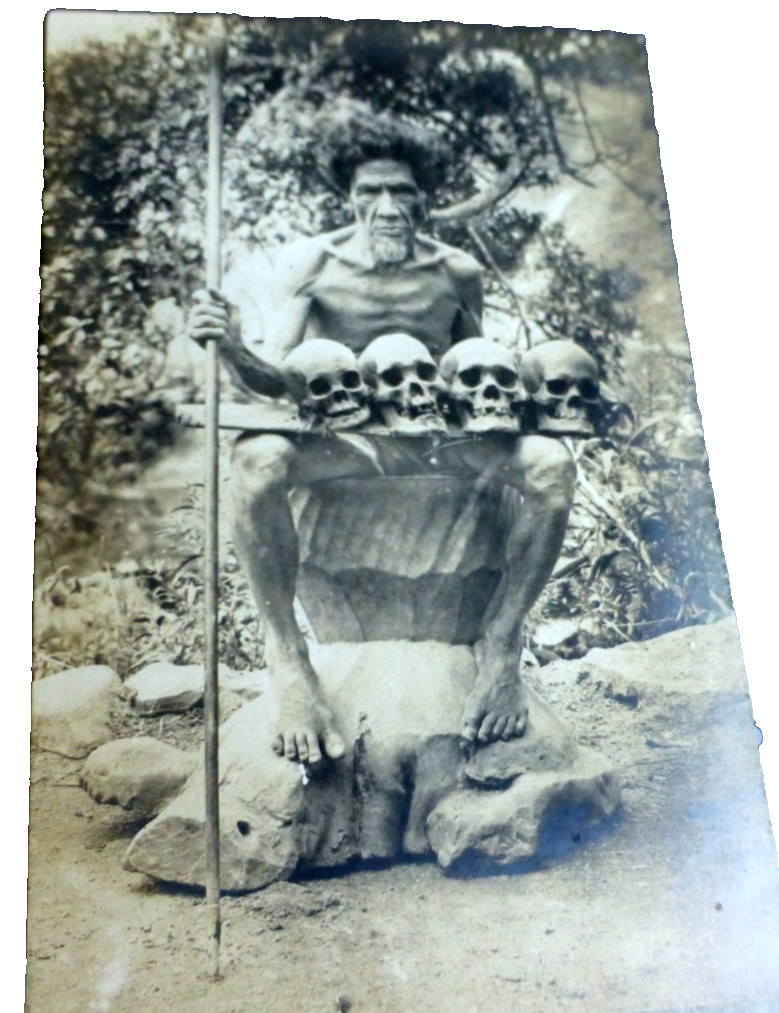 VINTAGE POSTCARD PHILIPPINES NATIVE MAN WITH HUNTER SKULLS VINTAGE POSTCARD PHILIPPINES NATIVE MAN WITH HUNTER SKULLS