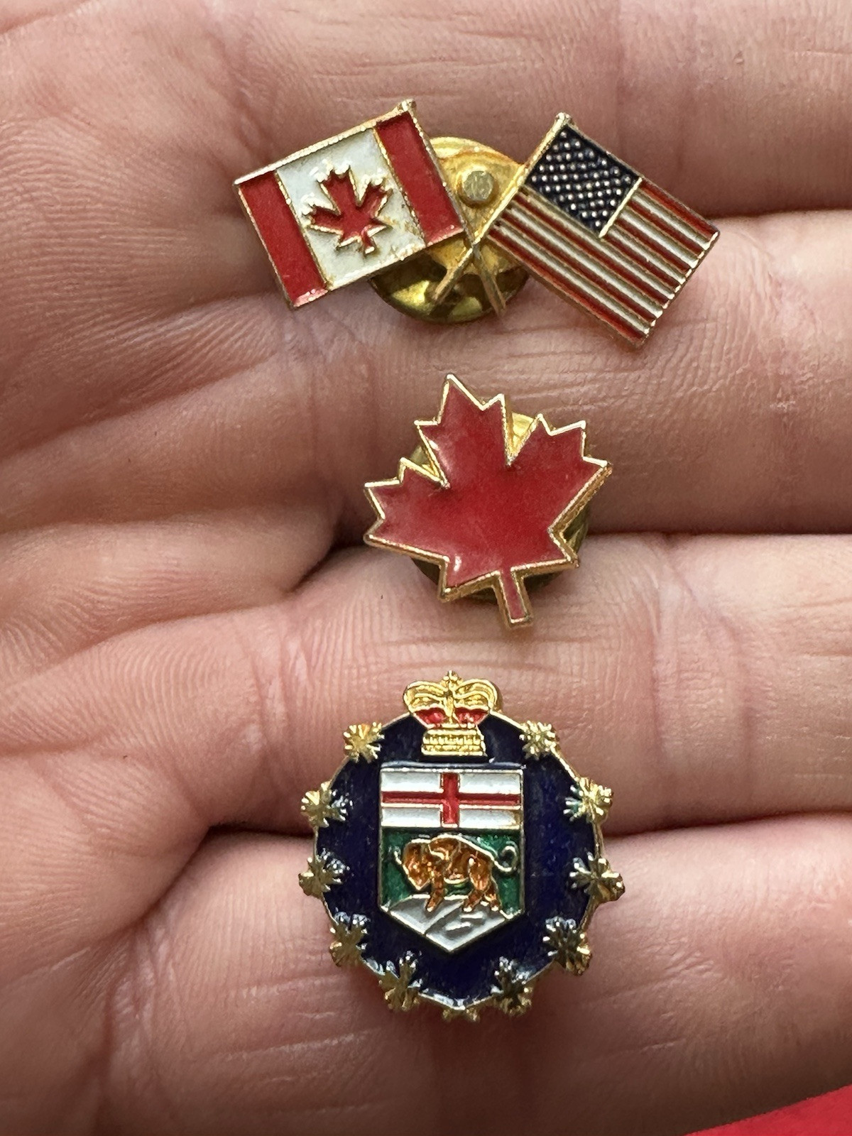 ESTATE LOT OF 3 CANADIAN LAPEL PINS MAPLE LEAF AMERICAN FLAG MANITOBA LT. GOV.