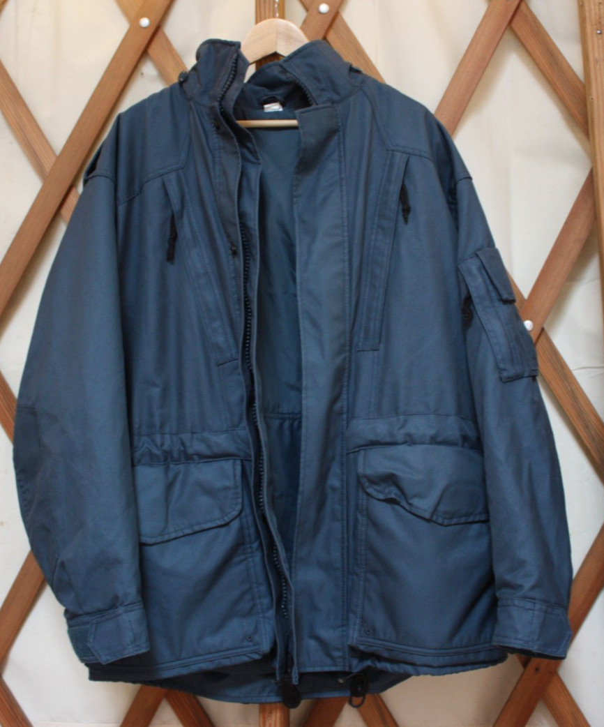 Royal Canadian Air Force Gore-Tex IECS CWW Combat Parka Coat 70/44 Regular Large