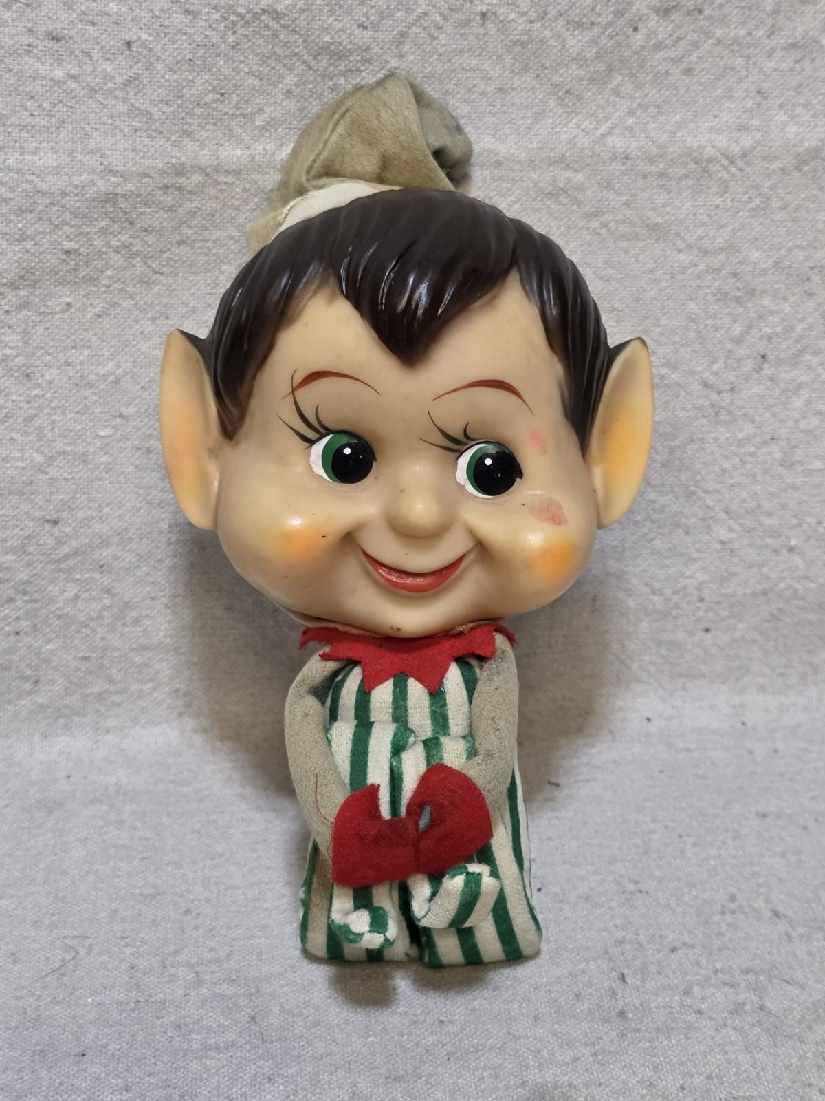 Rare 1950s Big Head Knee Hugger