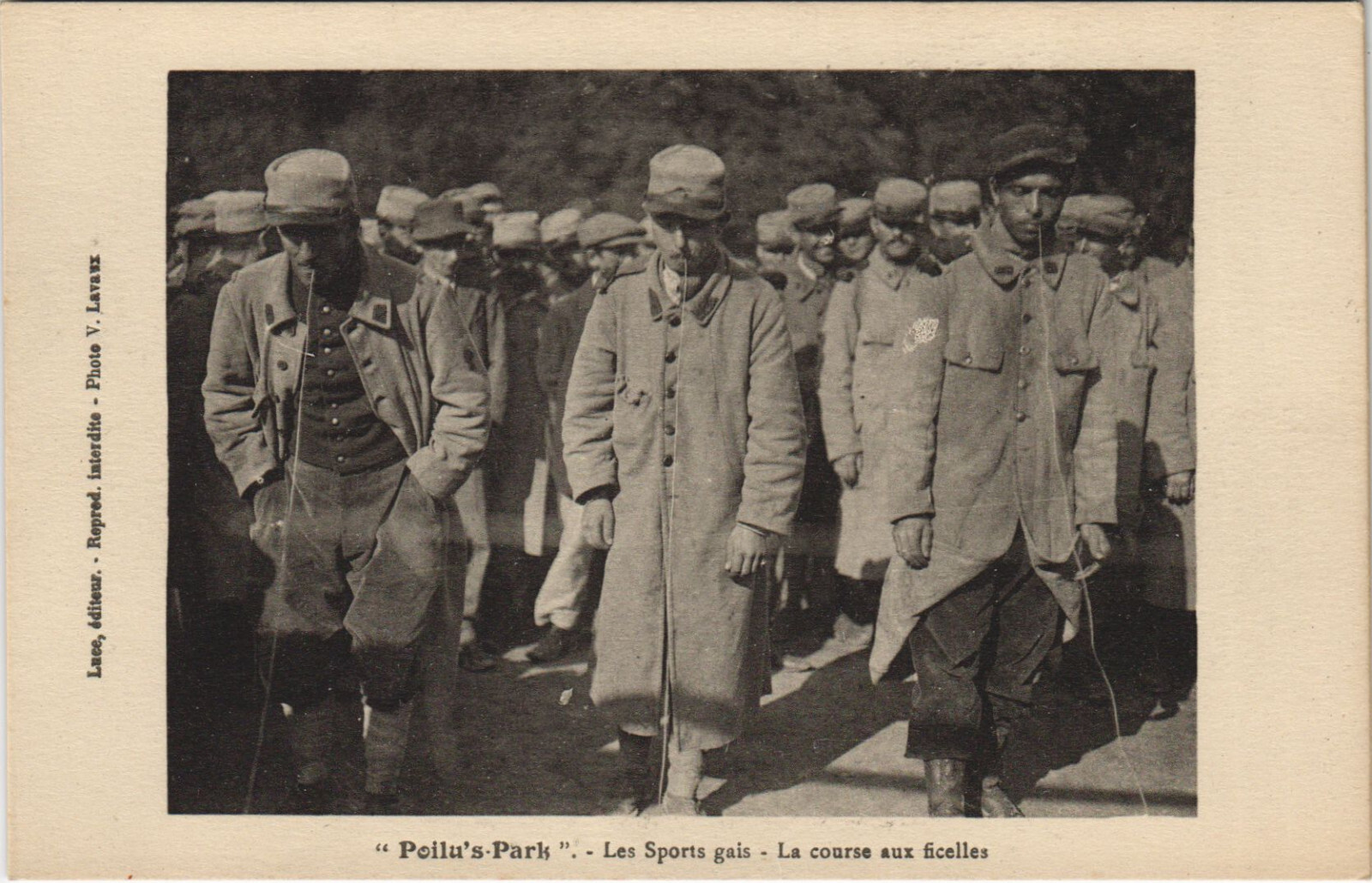PC FRANCE, POILU\'S PARK, LES SPORTS GAIS, Vintage Postcard (b44250)